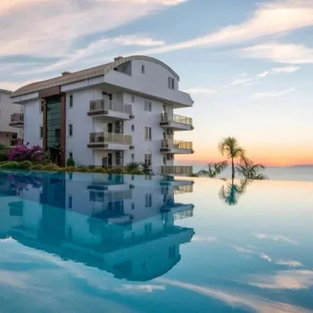 公寓 Doga Ve Deniz Manzarali Site Icerisinde Havuzlu 阿拉尼亚